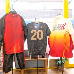 実店舗店頭ディスプレイも秋カラーになりました🍁